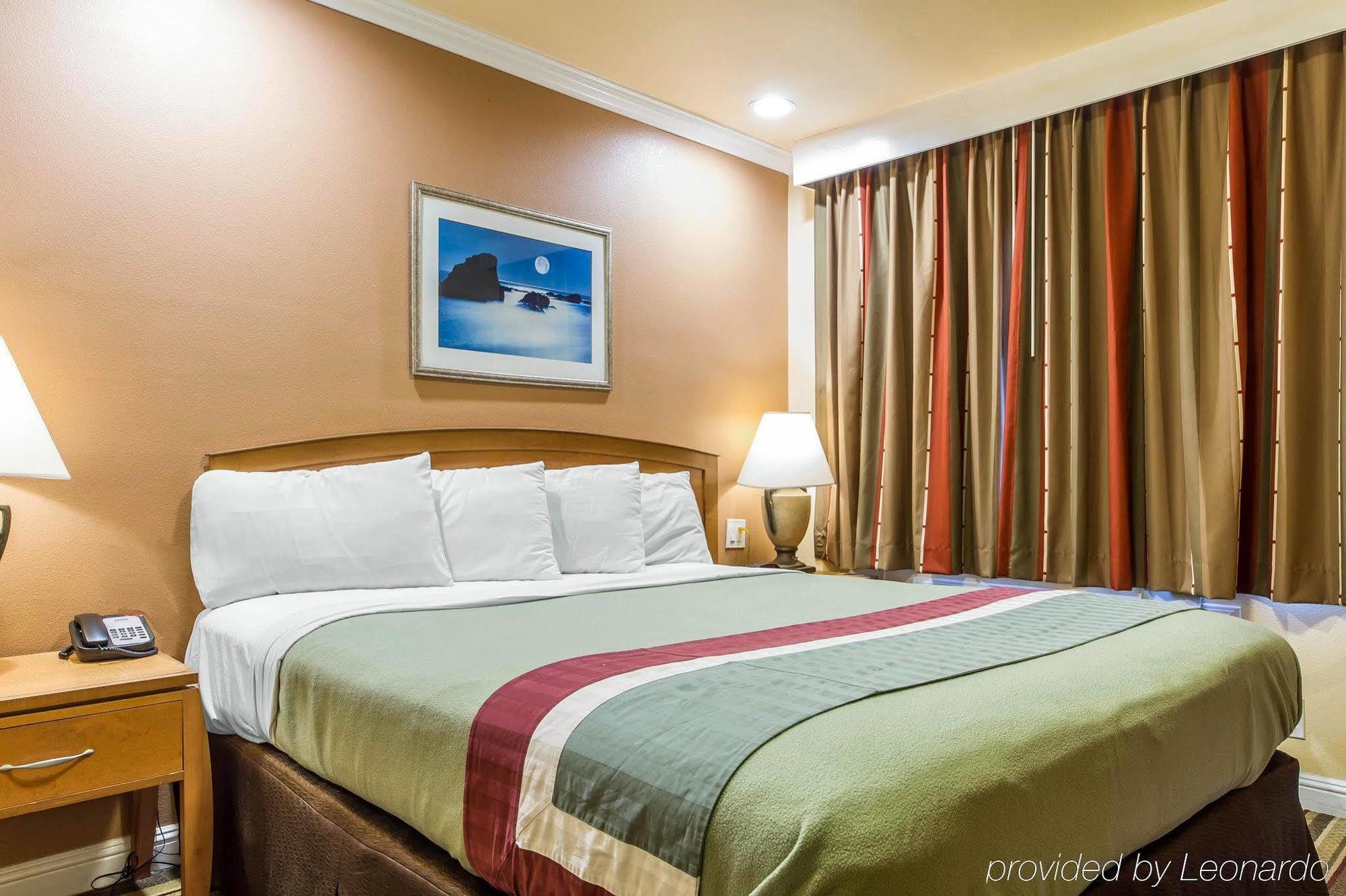 Rodeway Inn & Suites Near The Coliseum & Arena Oakland Eksteriør billede
