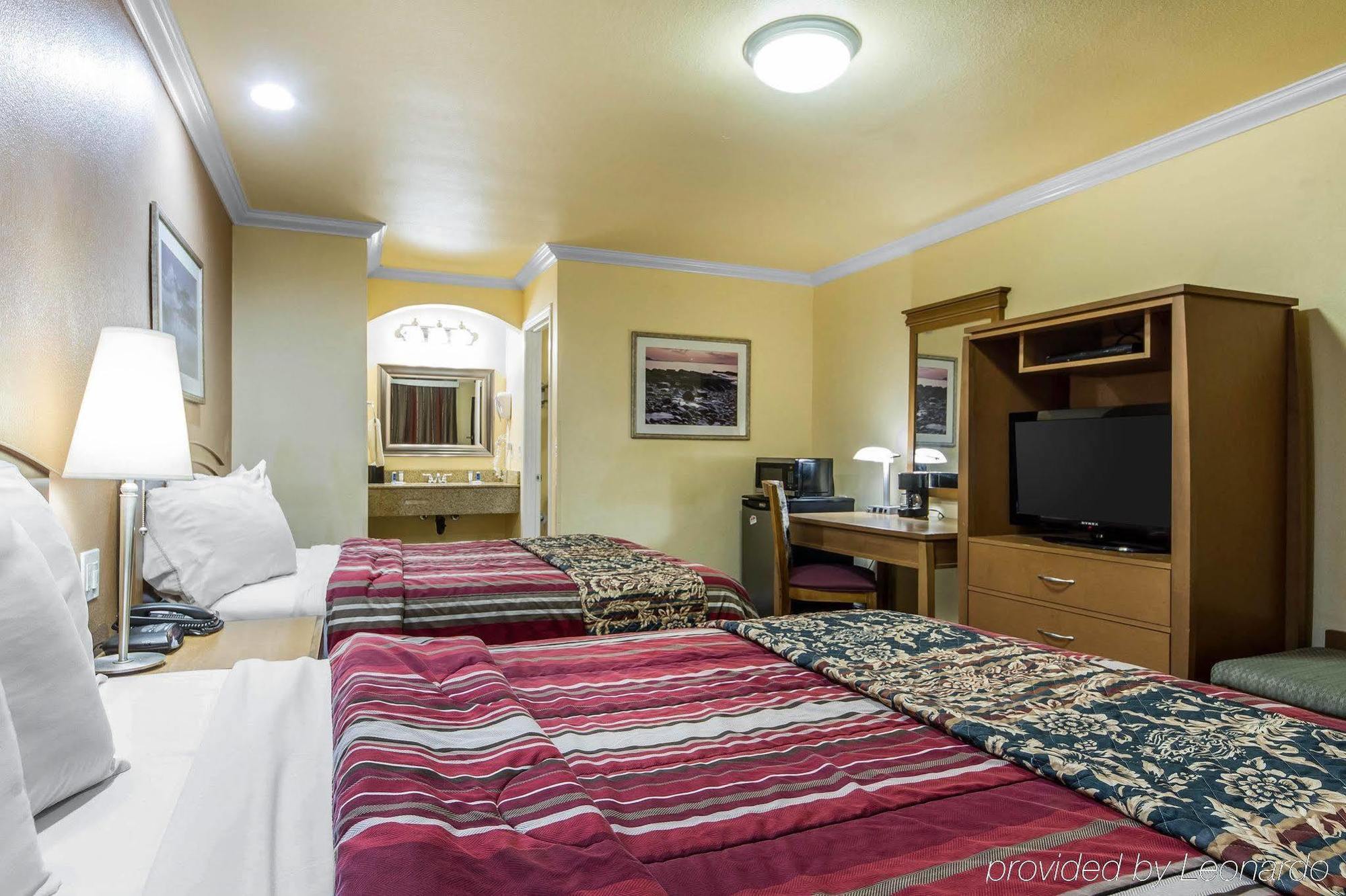 Rodeway Inn & Suites Near The Coliseum & Arena Oakland Eksteriør billede
