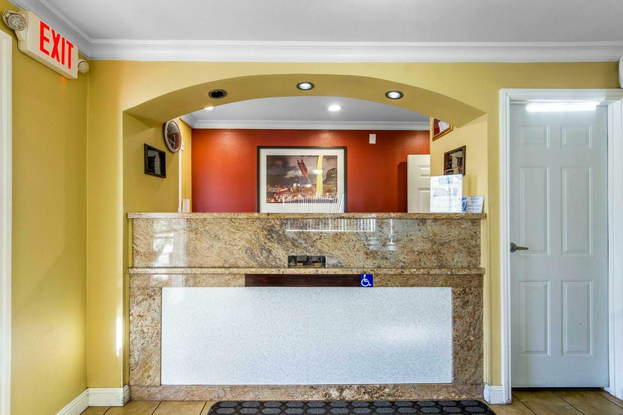 Rodeway Inn & Suites Near The Coliseum & Arena Oakland Eksteriør billede